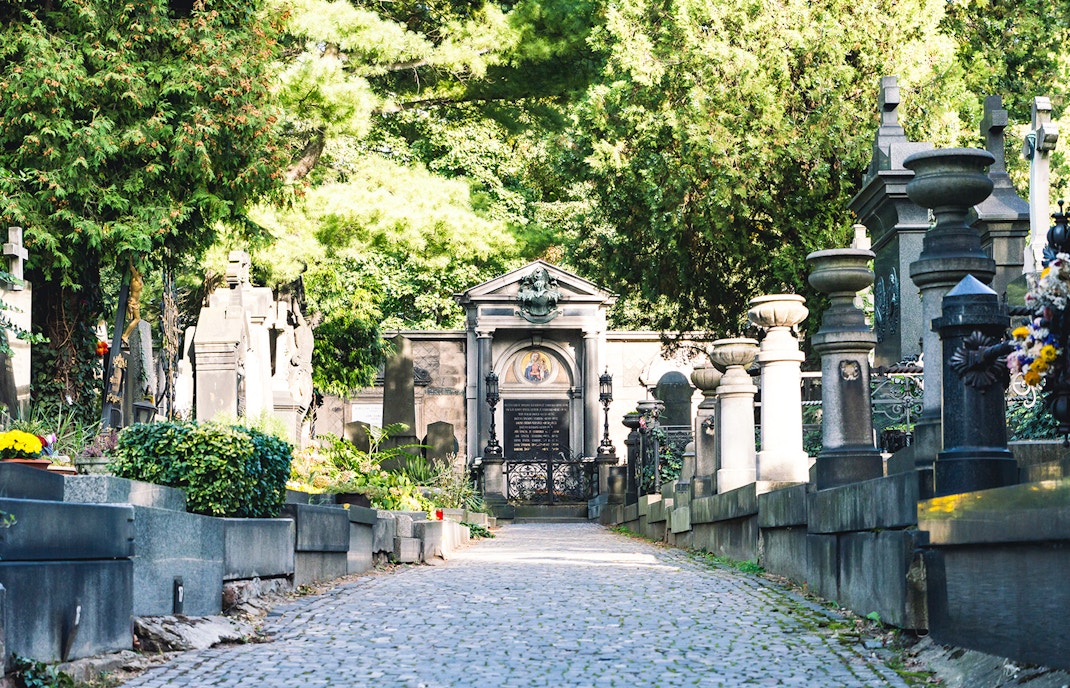 tomba di slavin al cimitero di vyšehrad