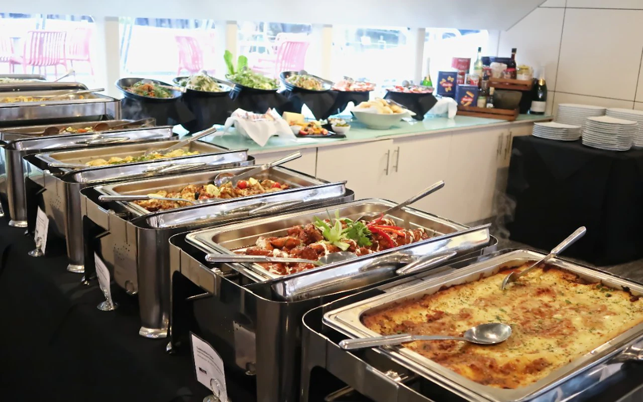 Sydney Harbour Sightseeing & Buffet Lunch Cruise — 6