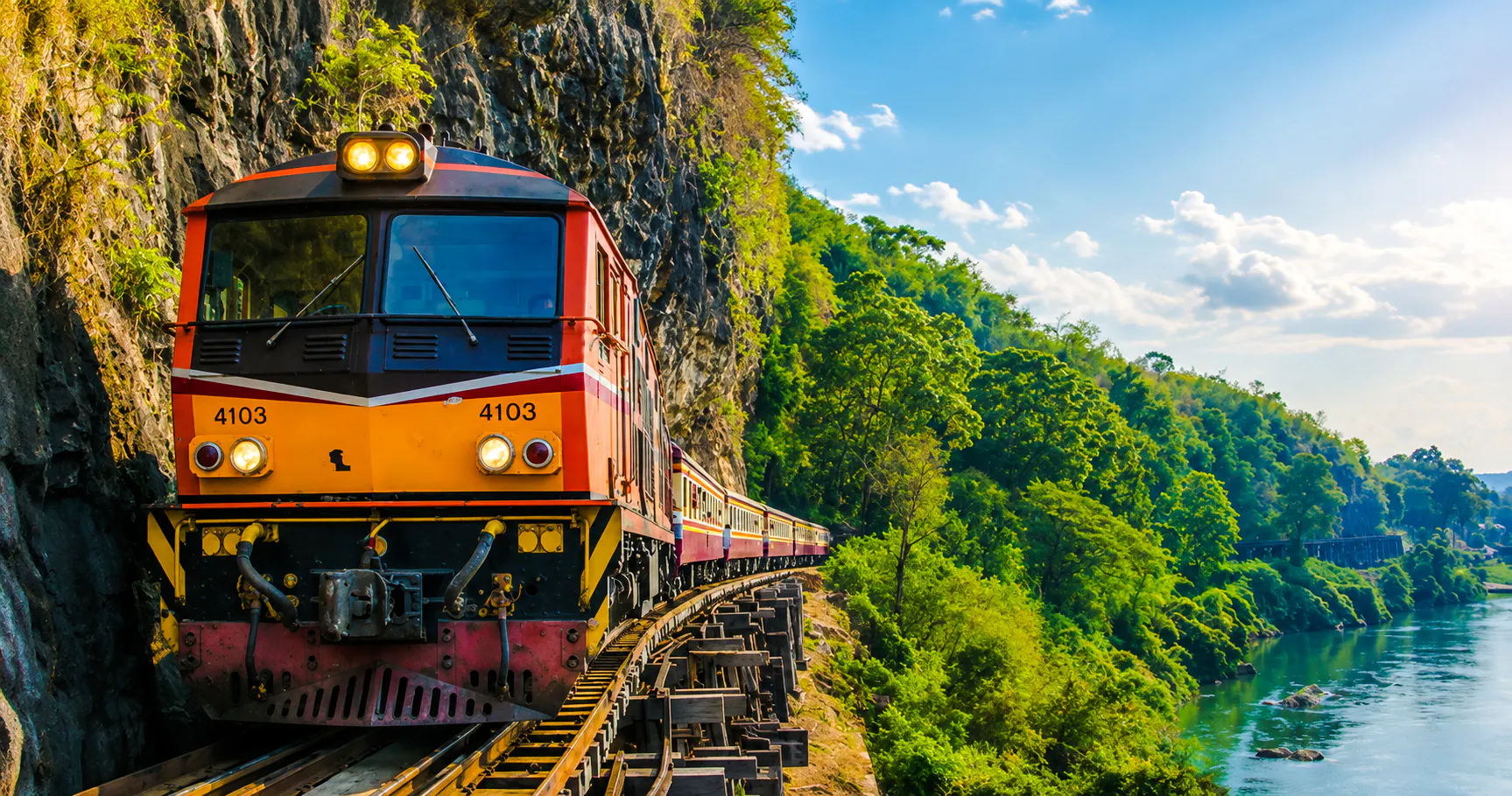 Private River Kwai Day Tour with Professional Guide