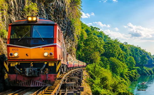z bangkoku: prywatna jednodniowa wycieczka nad rzekę kwai z transportem w pociągu „kolei śmierci” i wizytą na pływającym targu damnoen saduak-1