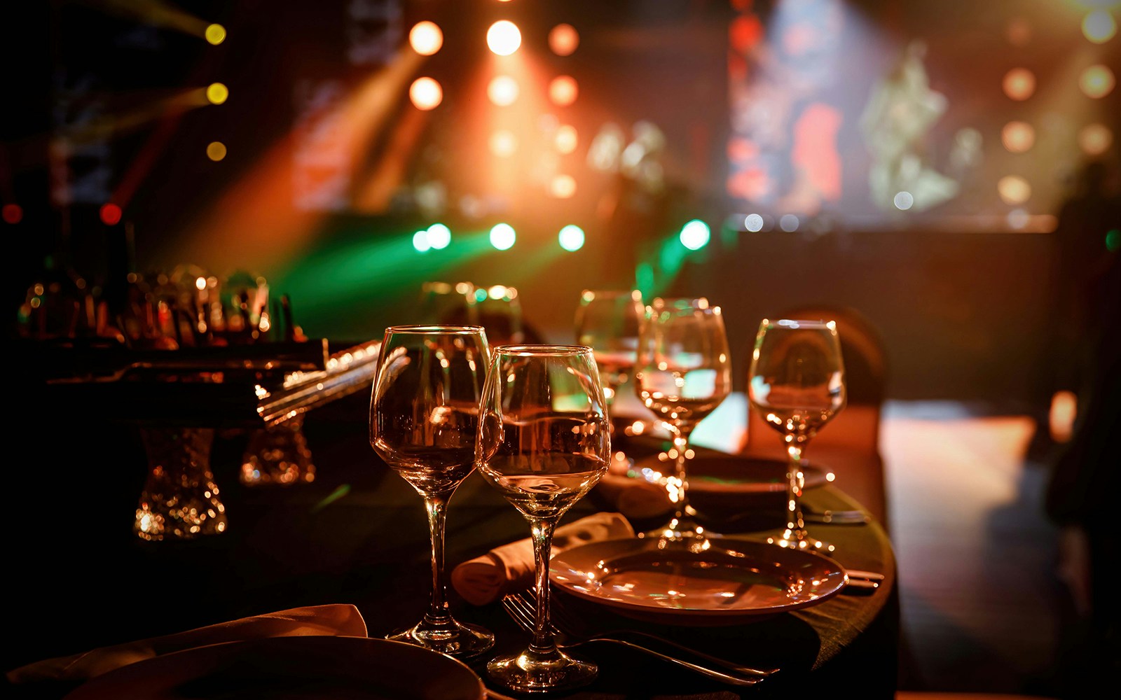 put an image of argentine tango dinner