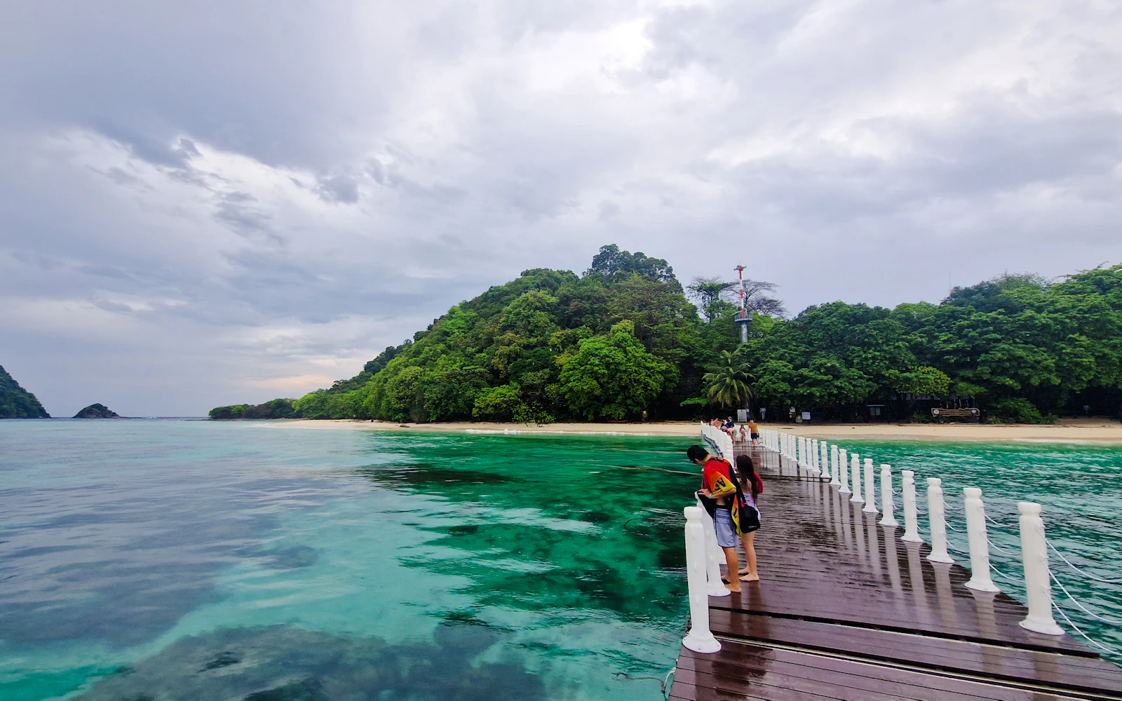 From Koh Lanta: Koh Rok & Koh Haa Speedboat Snorkeling Tour With Lunch Buffet