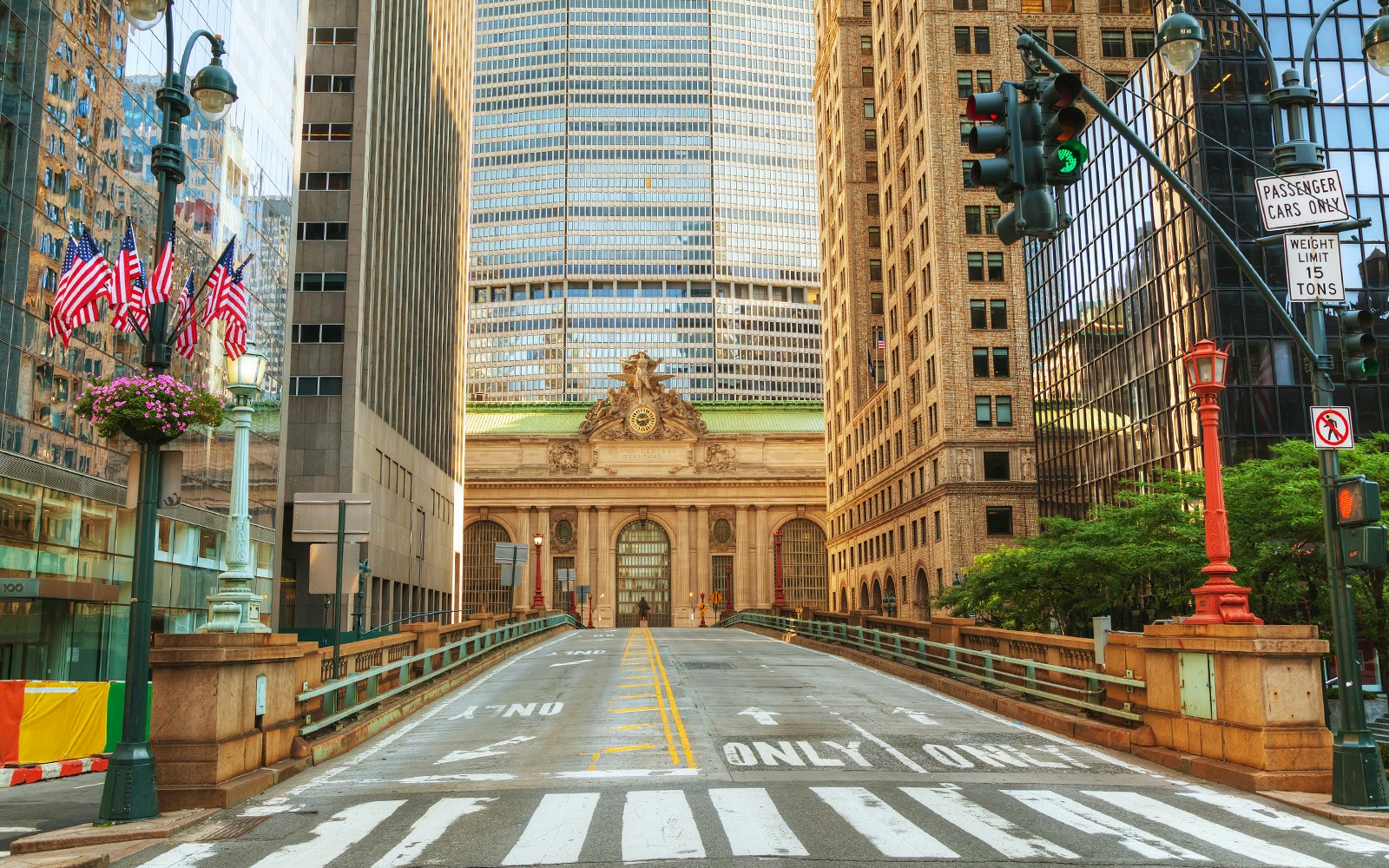 Grand Central Terminal entrance with view of SUMMIT One Vanderbilt in New York City.