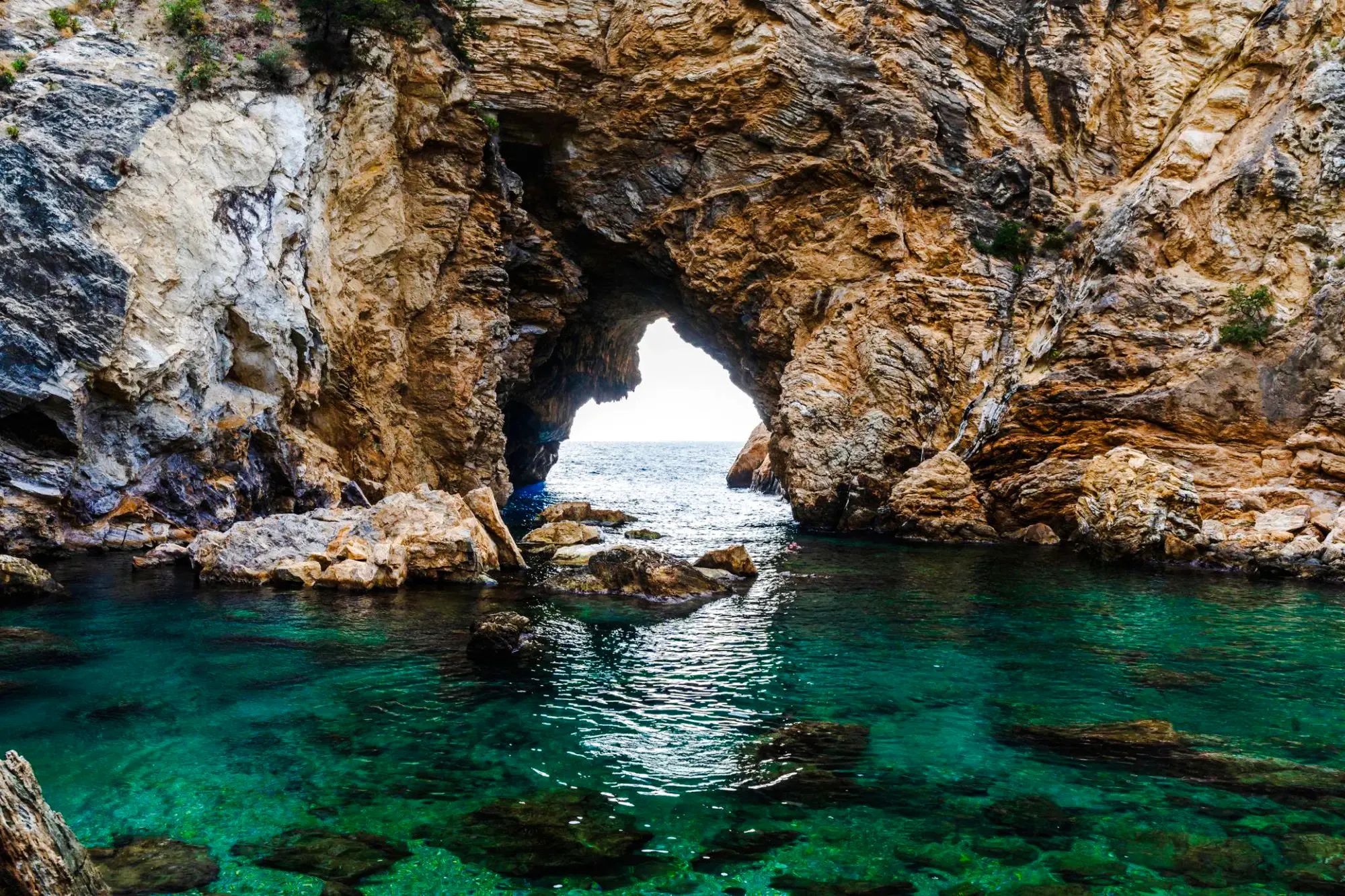 alanya pirate boat tour with lunch and unlimited soft drinks, foam party and round-trip hotel transfers-7