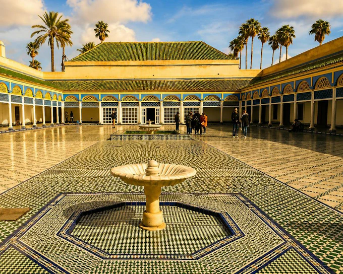 Marrakech: Private Guided Walking Tour of Medina, Bahia Palace & Ben Youssef