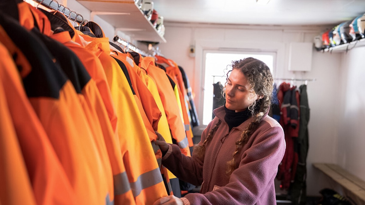 Guest choosing winter clothings