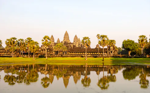 mehrtägige geführte tour durch kambodscha und vietnam: angkor wat, mekong-delta, halong-bucht-1
