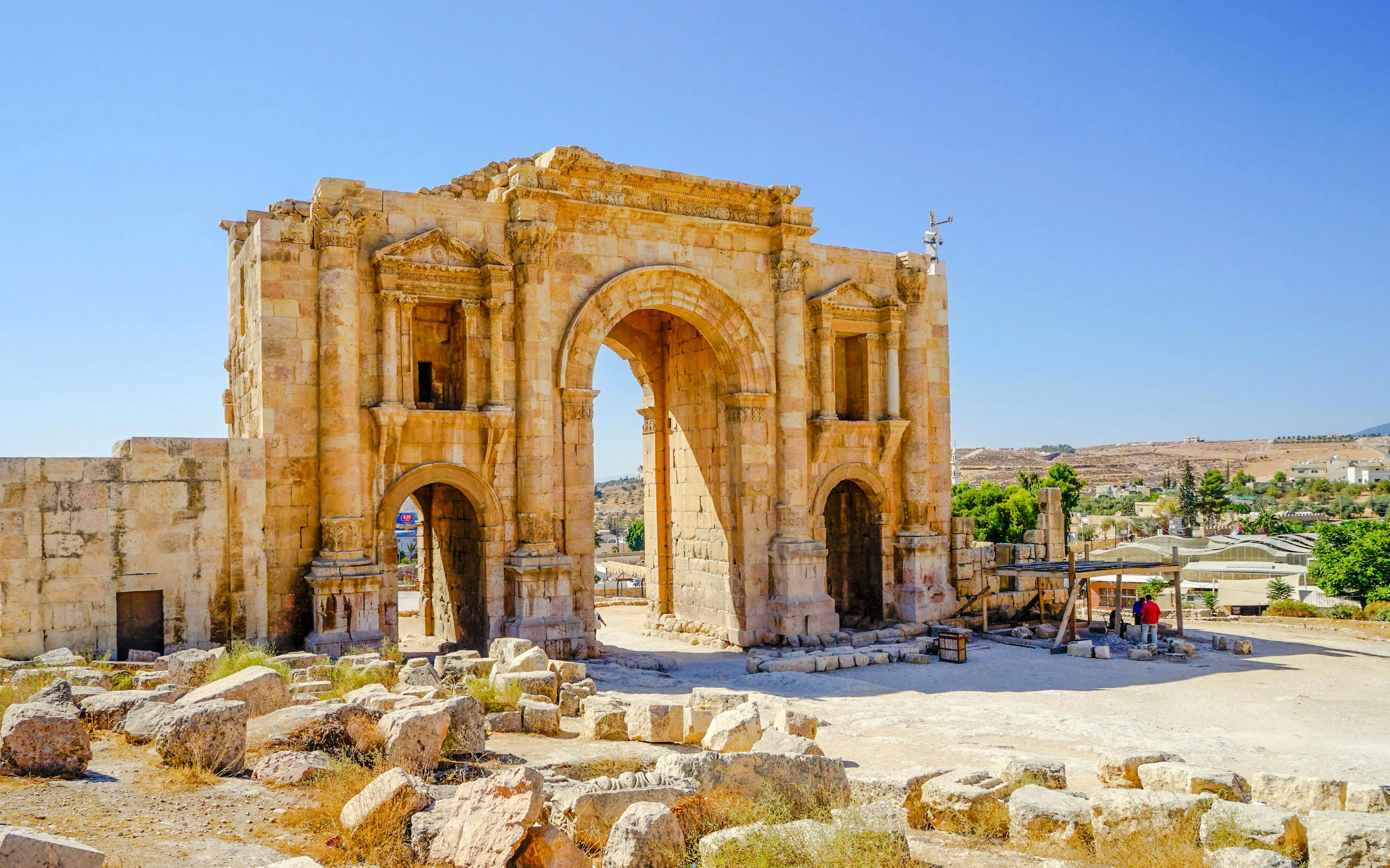 From Amman: Private Car Hire to Jerash, Ajloun Castle, and Umm Qais
