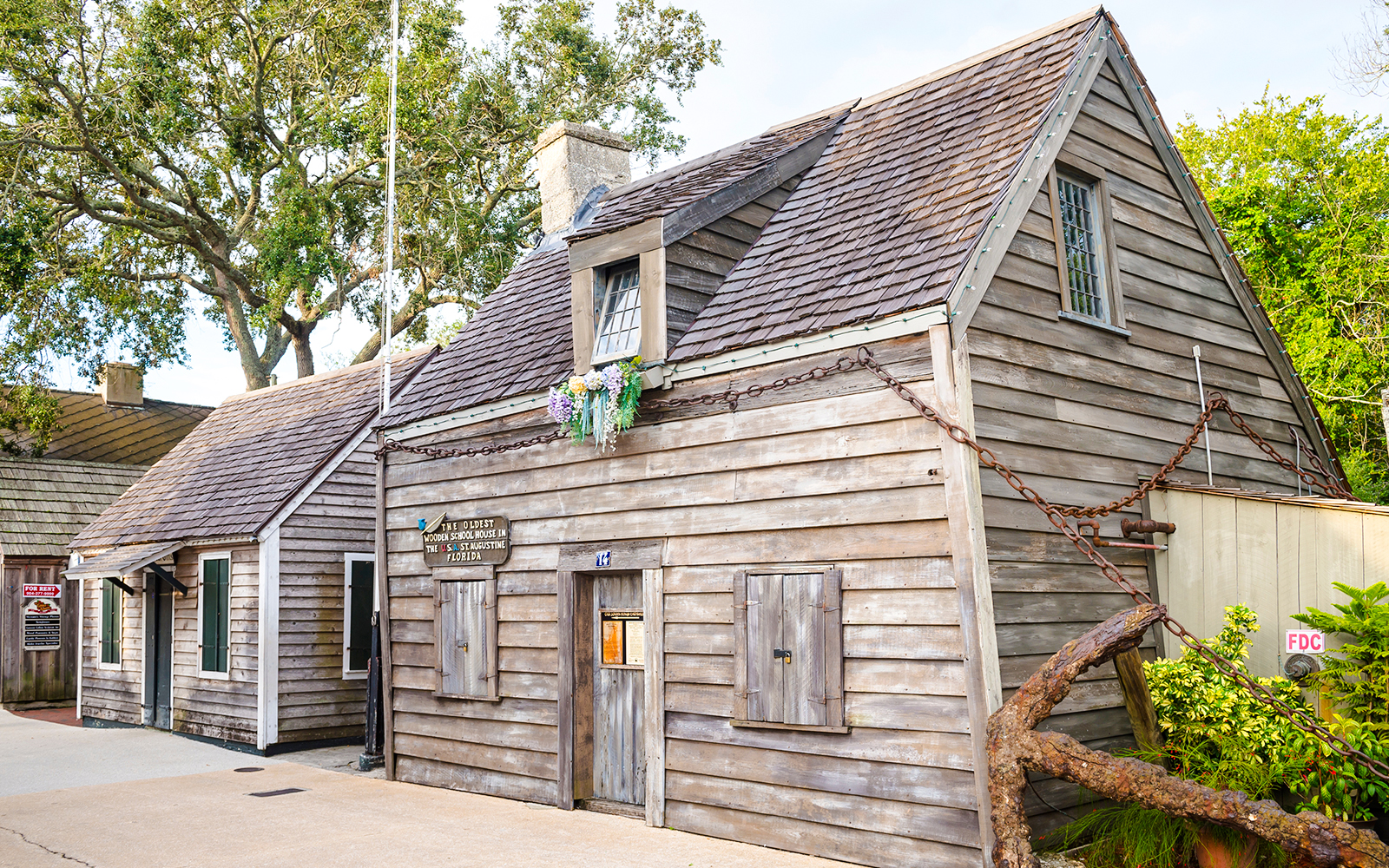 Det ældste skolehus i træ	