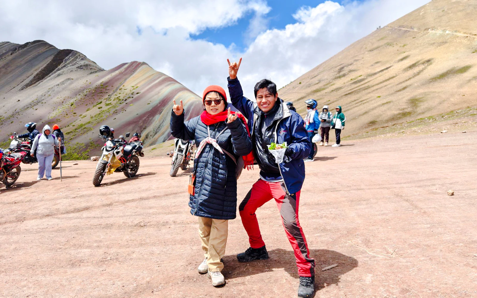 From Cusco: Guided Rainbow Mountain (Vinicunca) Trek with Transfers and Meals