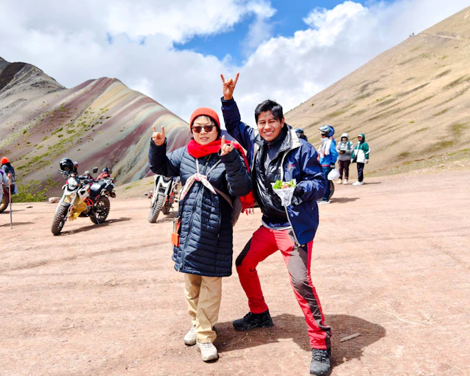 From Cusco: Guided Rainbow Mountain (Vinicunca) Trek with Transfers and Meals