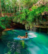 Zwemmen in een Maya-cenote