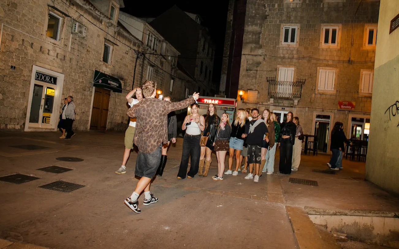 Split Pub Crawl Tickets – Entry to Bars and Club, Welcome Shots, Drink Specials, Group Activities Image 10