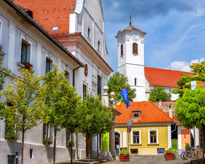From Budapest: Szentendre Day Trip with Danube Cruise & Lunch
