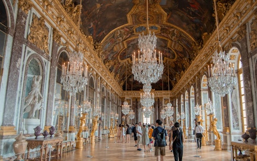 versailles palace and gardens skip-the-line small-group guided tour with round-trip train from paris-2