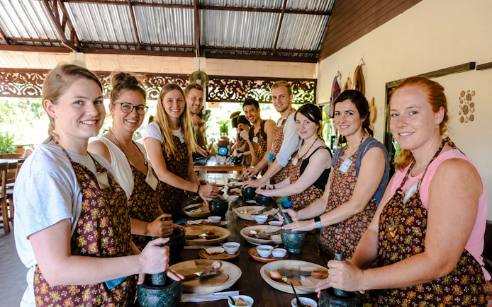 Chiang Mai Thai Cooking Class with Local Market and Organic Garden Visit