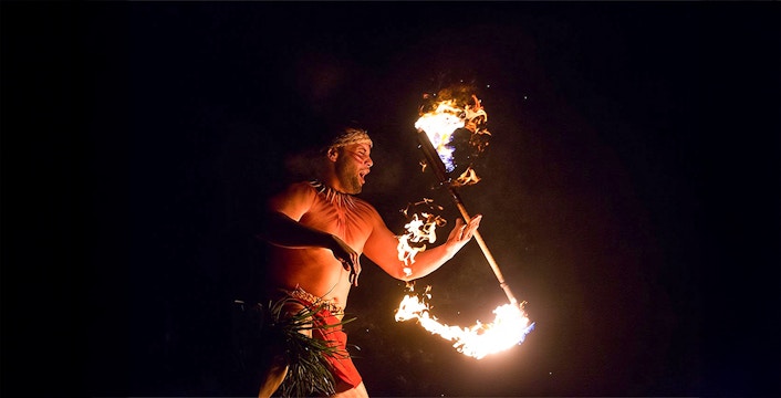 Paradiesische Bucht Luau