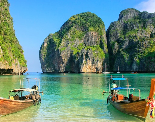 Fewer Longtail boats in phi phi islands
