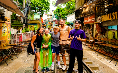 Hanoi Hidden Gems and Highlights Scooter Tour with Driver
