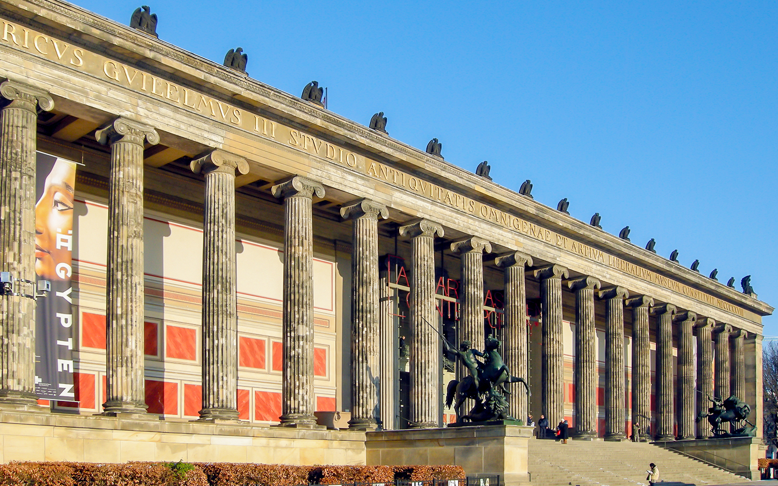 Altes Museum in Berlin with neoclassical columns and a grand entrance.
