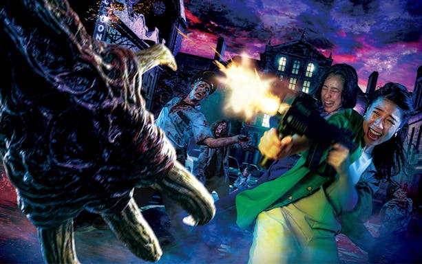 Guests battling zombies at Biohazard: The Extreme, Halloween Horror Night, Universal Studios Japan.