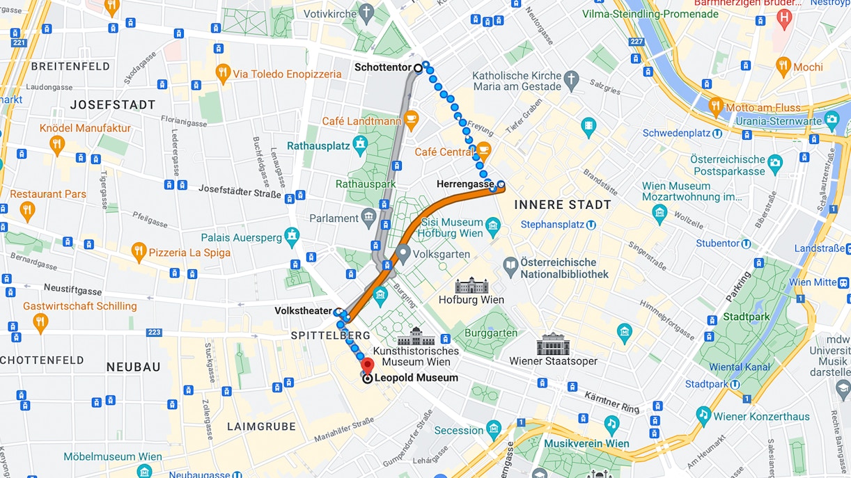 Reaching Leopold Museum via Bus