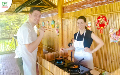 Hoi An Countryside Bicycle Tour with Tra Que Vegetable Village Farming Experience and Lunch