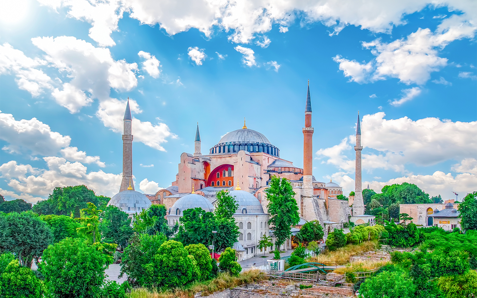 Hagia Sophia exterior with minarets in Eminonu, Istanbul, Turkey, showcasing Byzantine architecture.