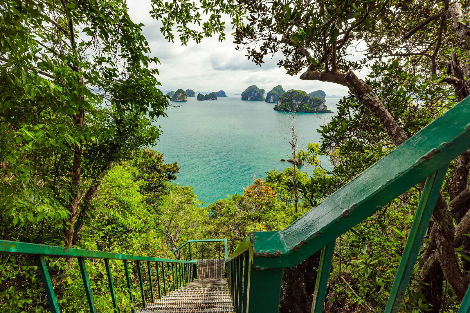 from krabi: hong island 360° viewpoint tour by speed catamaran with hotel transfers and lunch-8