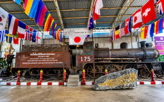 tour zu den erawan-wasserfällen, zur kwai-brücke und zum jeath-kriegsmuseum -1