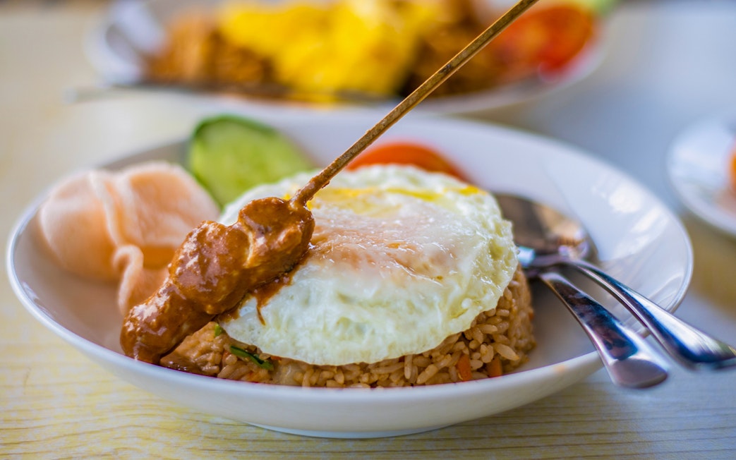 Fried rice with egg and satay skewer, Nusa Penida lunch.