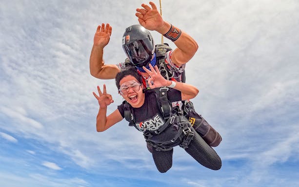 Tandem skydiving over Dubai with Skydive Dubai.