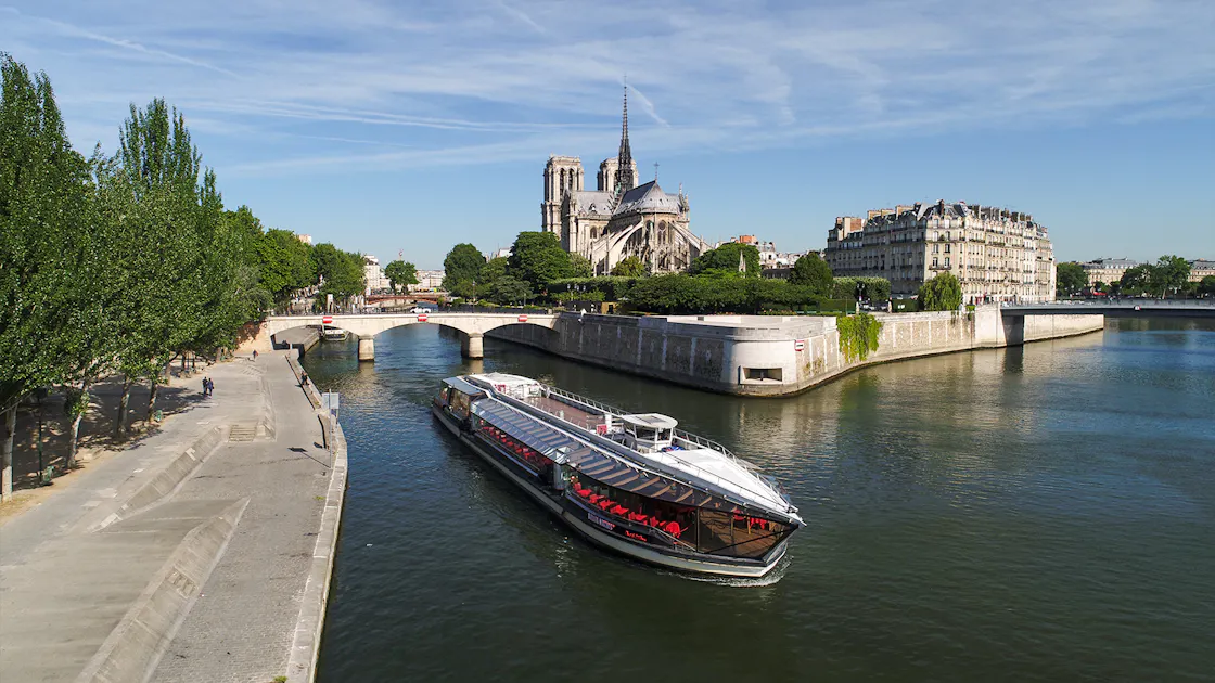 bateaux mouches dinner cruise dress code Bateau Mouche dinner cruise in Paris