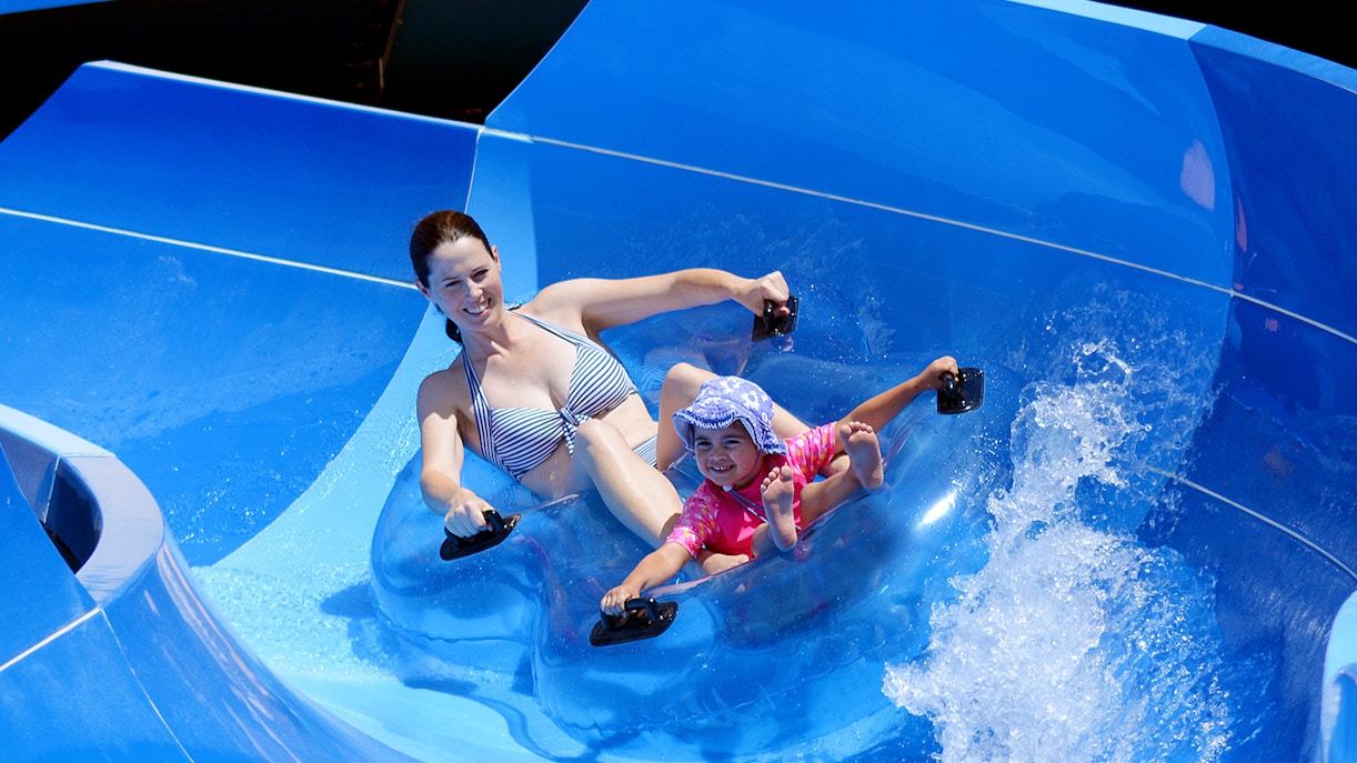 best time to visit Aqualand Torremolinos