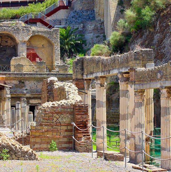 Explore ancient wonders: Plan the perfect visit to Herculaneum