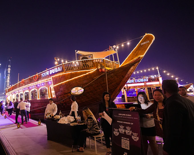 Dubai Marina Luxury Dhow Cruise with Indian Buffet Dinner