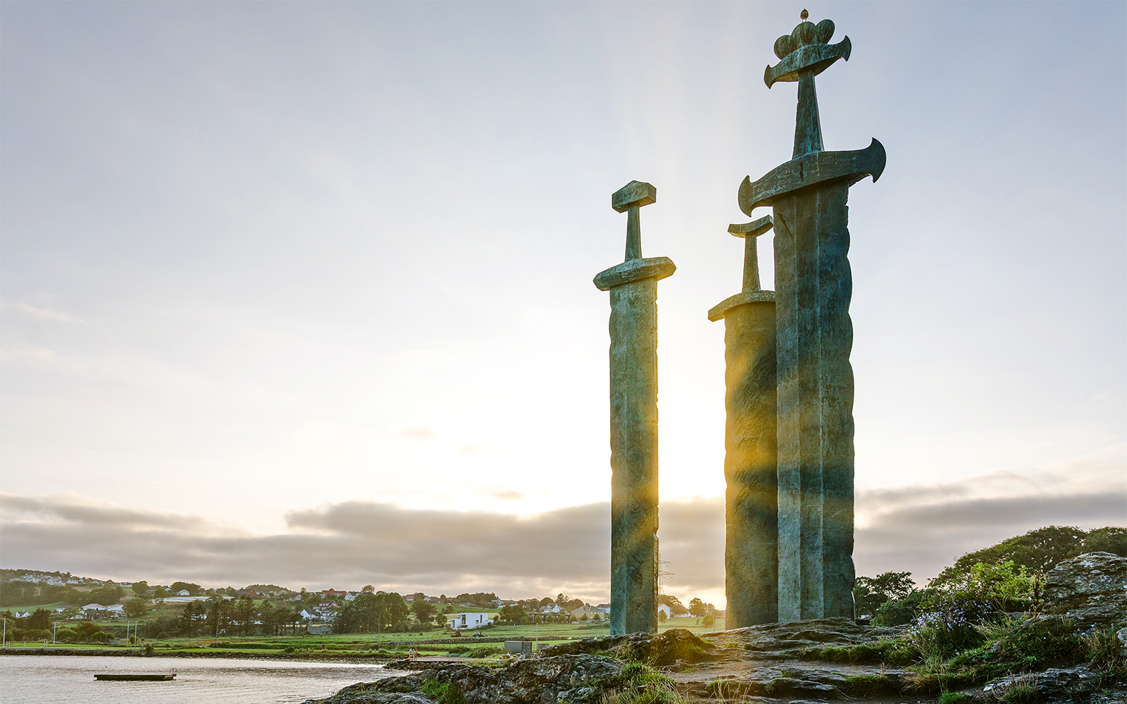 Sverd i Fjell (Espadas en la roca)