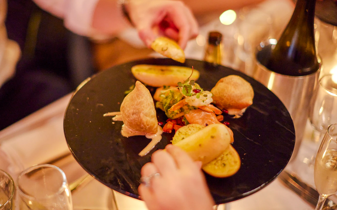 Showboat Vivid Sydney 3-Hour Dinner Cruise with Live Cabaret — 4