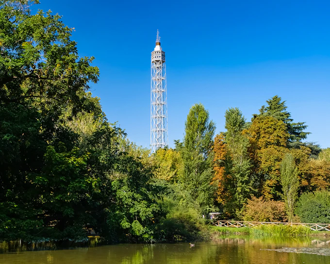 Torre Branca & Sforza Castle Guided Tour with Park Walk