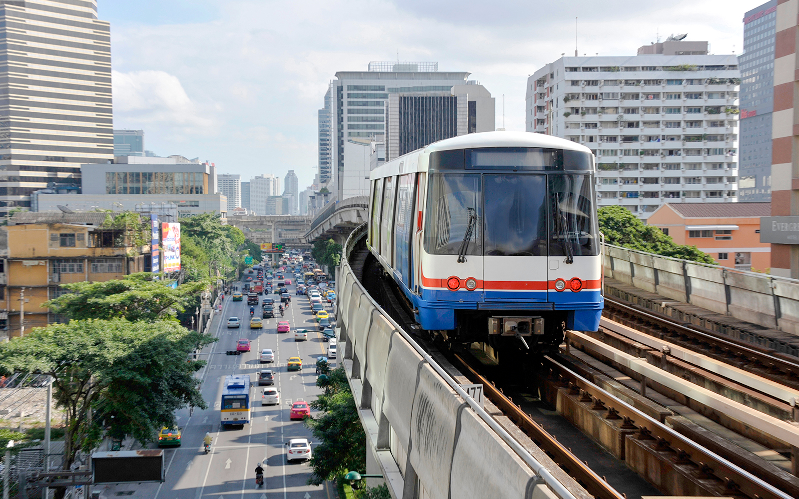 Mahanakhon CUBE GUIDE