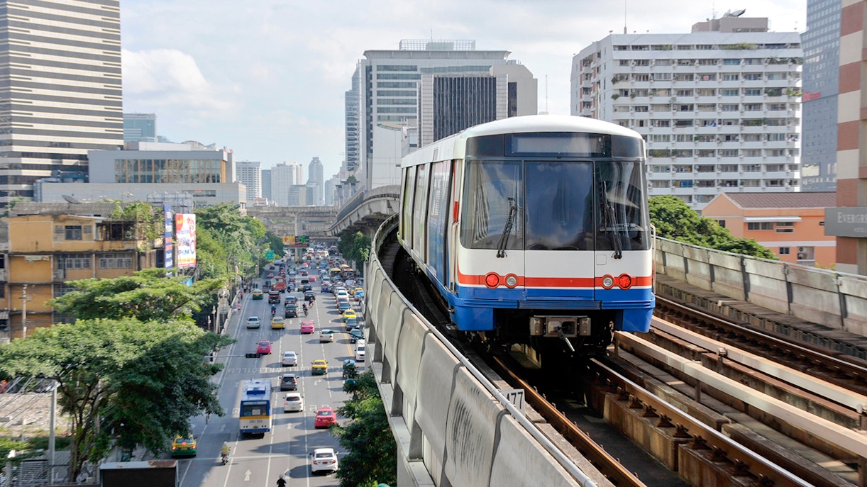 Mahanakhon Skywalk Location Guide