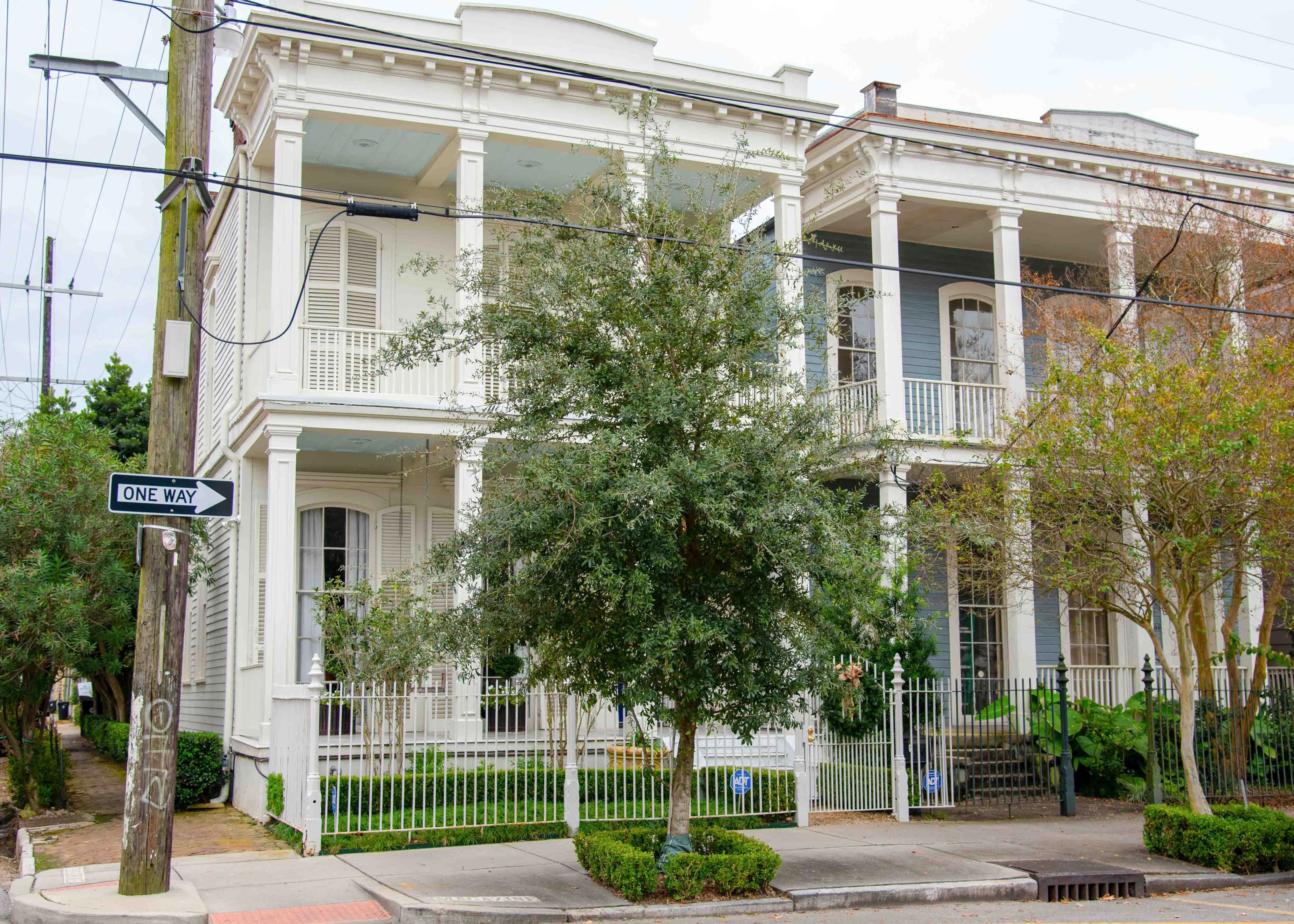2727 Magazine Caddesi