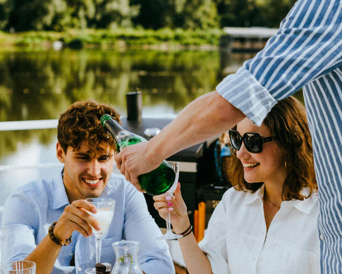 From Paris: Reims and Épernay Private Chauffeur-Driven Day Trip