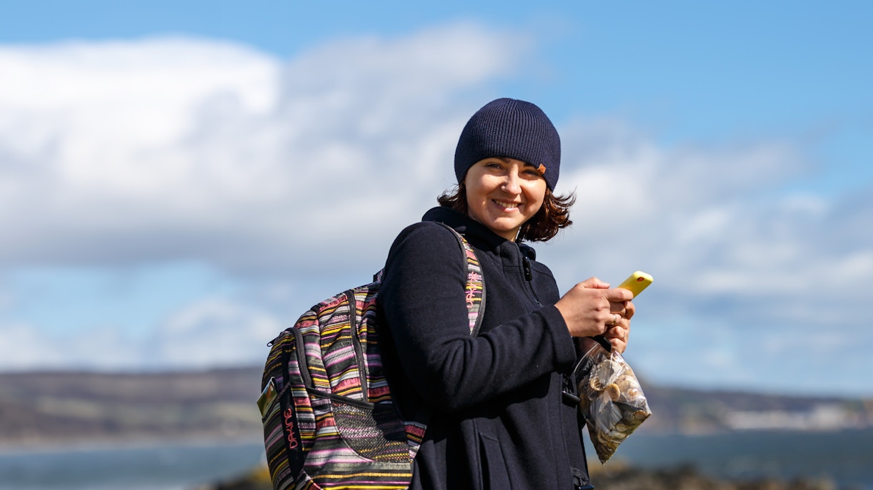 Tourist wearing comfortable clothes at Alnwick Castle