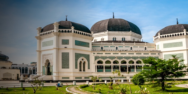 Entdecken Sie die besten Erlebnisse in Medan