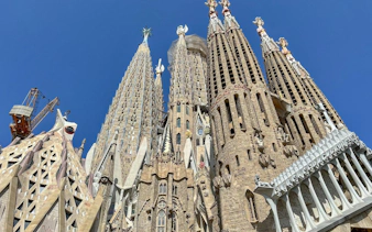 sagrada familia skip-the-line private guided tour-10