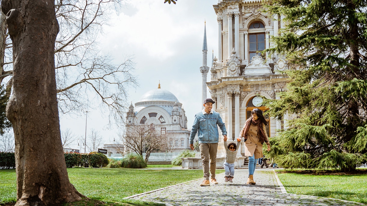how to get to Dolmabahce Palace