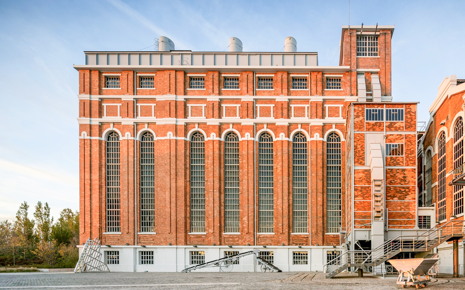 MAAT Gallery exterior with red brick facade in Lisbon, Portugal.