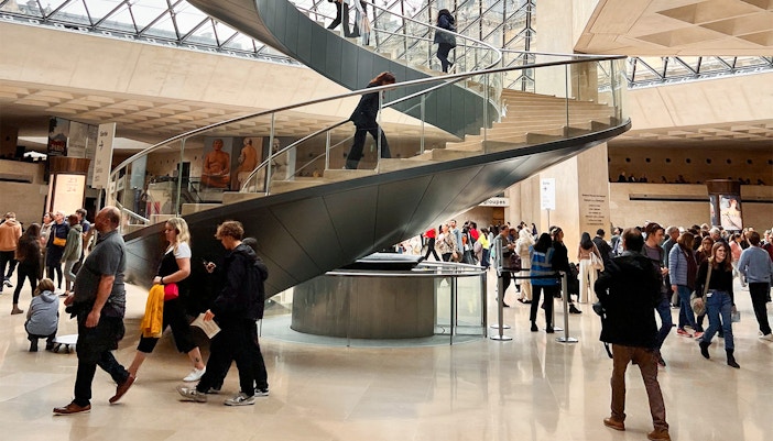 Louvre interno