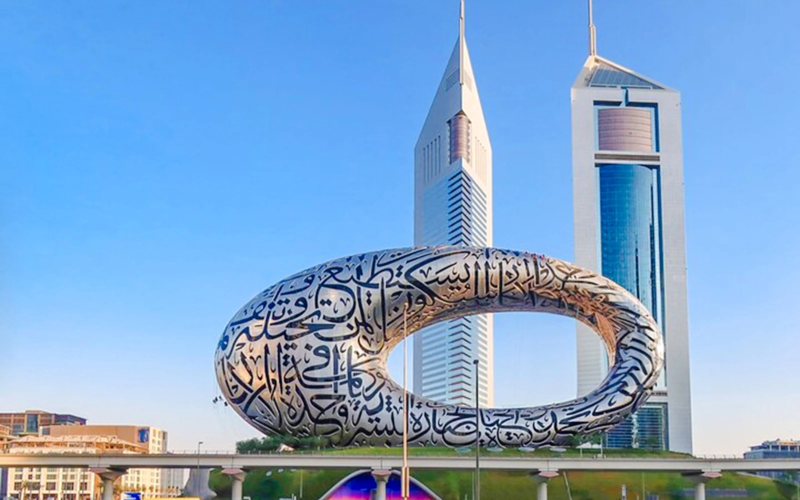 Dubai City Tour & Red Dunes Safari Combo with Premium Live BBQ Dinner